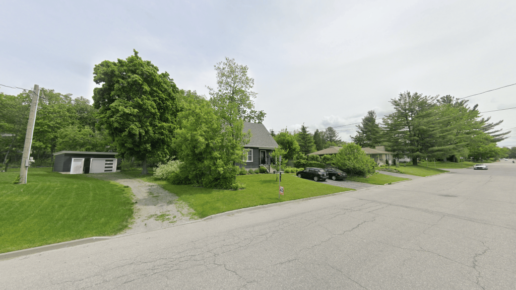 Résidences dans le secteur de la rue Kennedy N, Mont-Bellevue Sherbrooke